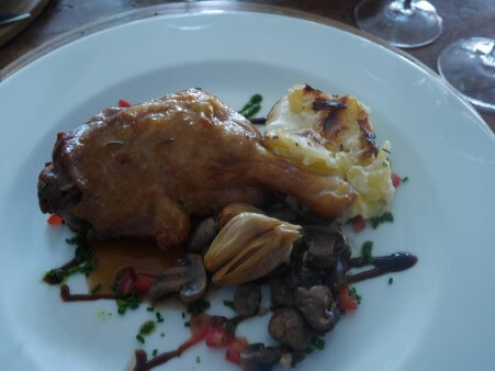 Lunch-at-Restaurant-Les-Remparts-Venasque-Provence