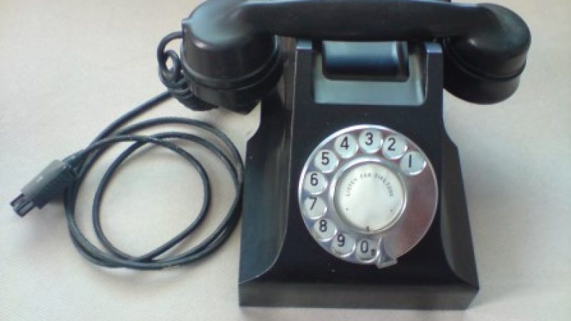 Old fashioned phone, a way to keep in touch after moving away from friends